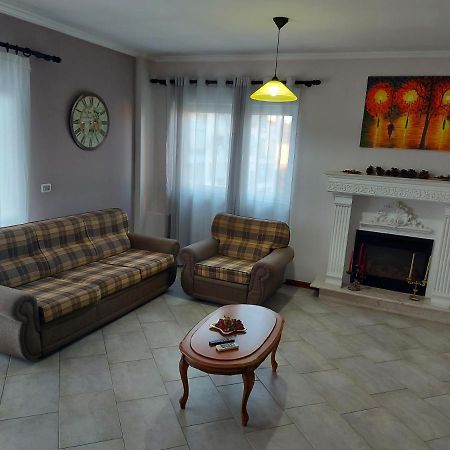 Manka' S Place Apartman Tirana Kültér fotó